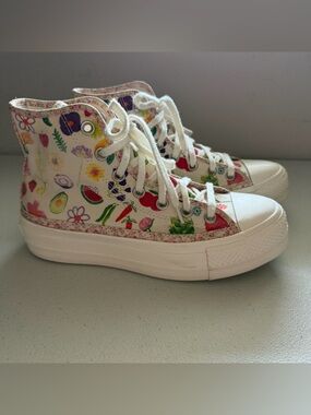 Converse Chuck Taylor All Star Lift Platform High Top sneakers  Fruits & Florals